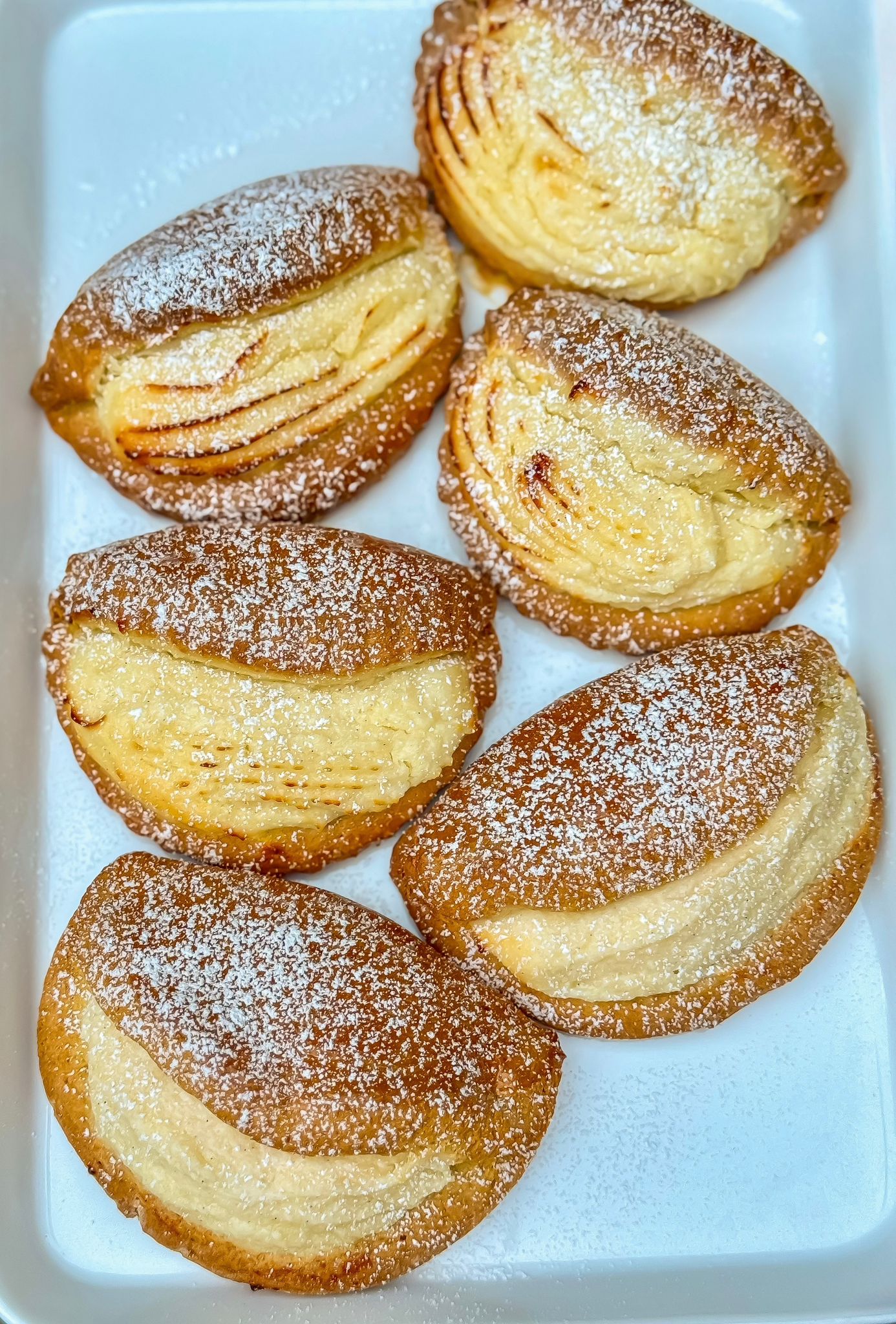 Sochniki Pastries